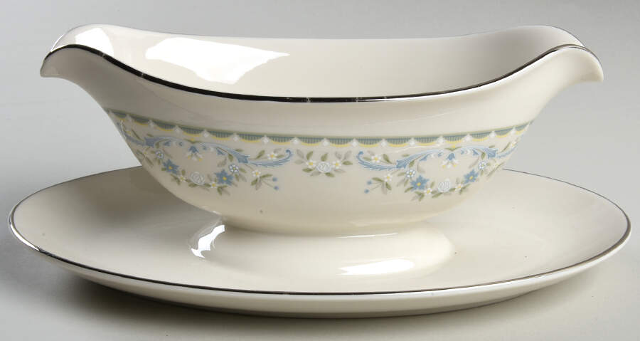Tara Gravy Boat with Attached Underplate by Pickard-1