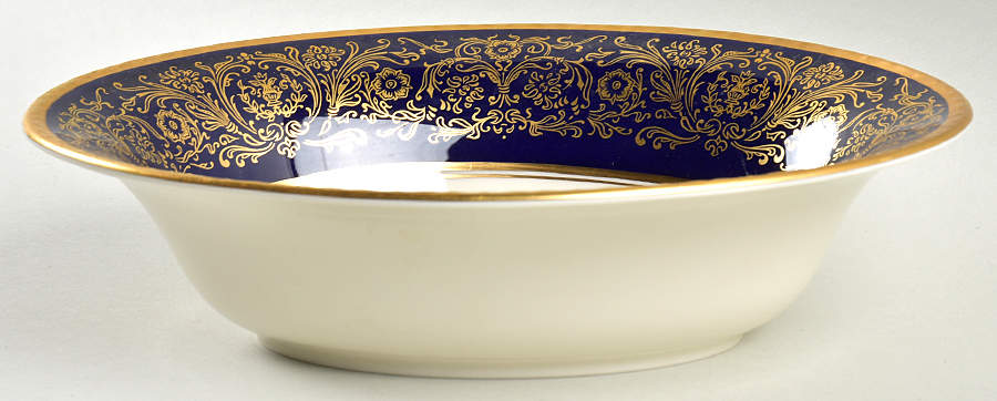 Tiara Royale 9" Oval Vegetable Bowl by Pickard-1