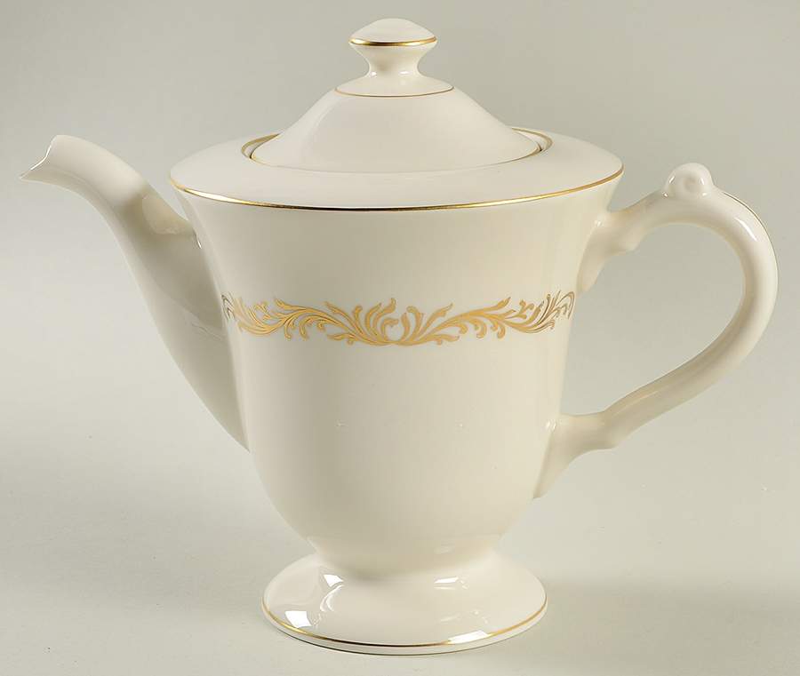 Victoria Tea/Coffee Pot & Lid by Pickard-1