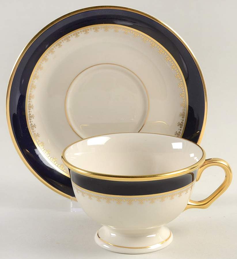 Washington Footed Cup & Saucer Set by Pickard-1