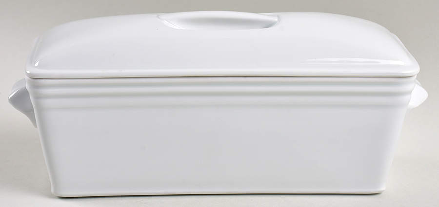 Culinaire White 1 Quart Rectangular Covered Casserole by Pillivuyt-1