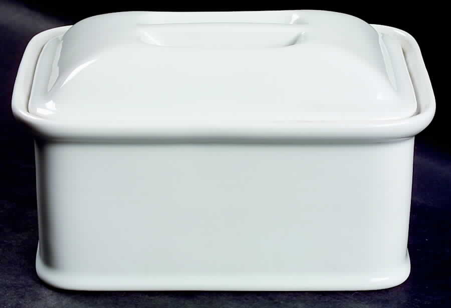 Culinaire White 1.50 Pt Rectangular Covered Casserole by Pillivuyt-1