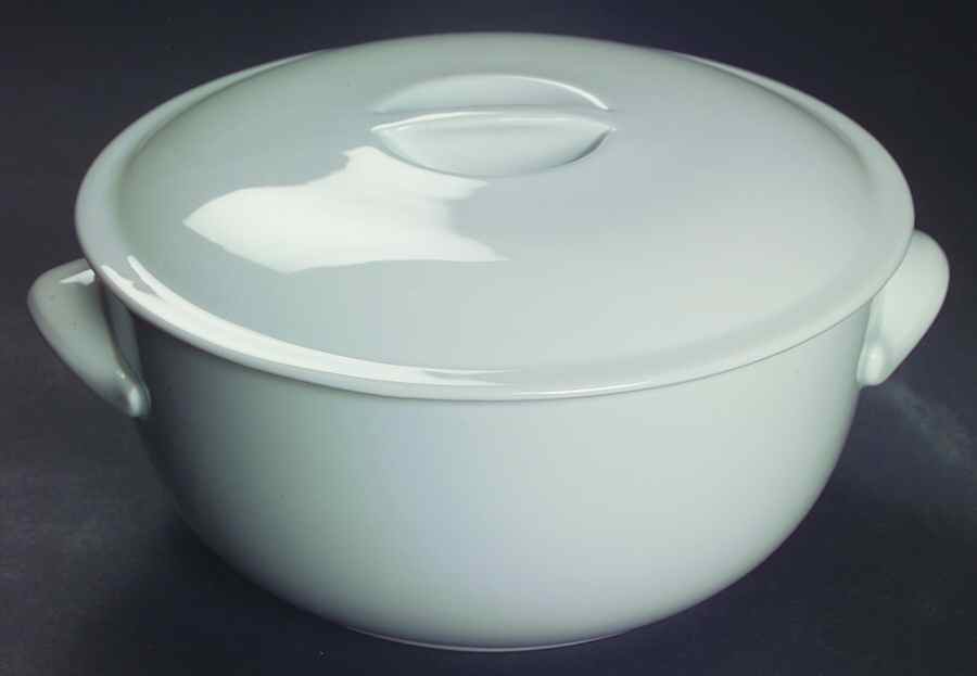 Culinaire White 1 Qt Round Covered Casserole by Pillivuyt-1