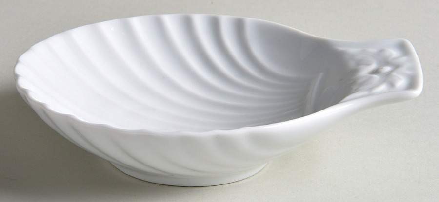 Culinaire White 6" Shell Shaped Dish by Pillivuyt-1