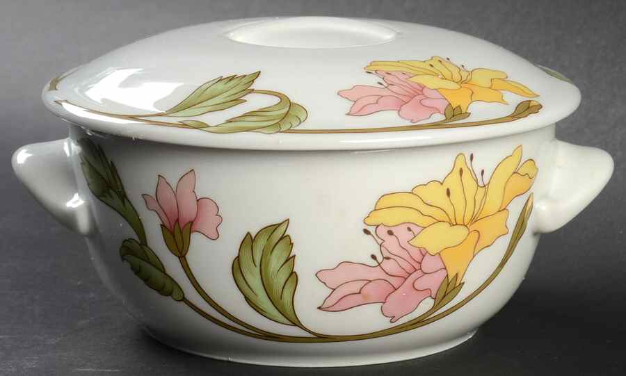 Les Volutes Individual Casserole & Lid by Pillivuyt-1