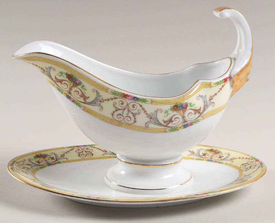 Coronet Gravy Boat with Attached Underplate by Pirkenhammer-1