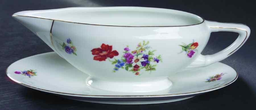 Dresden Gravy Boat with Attached Underplate by Pirkenhammer-1