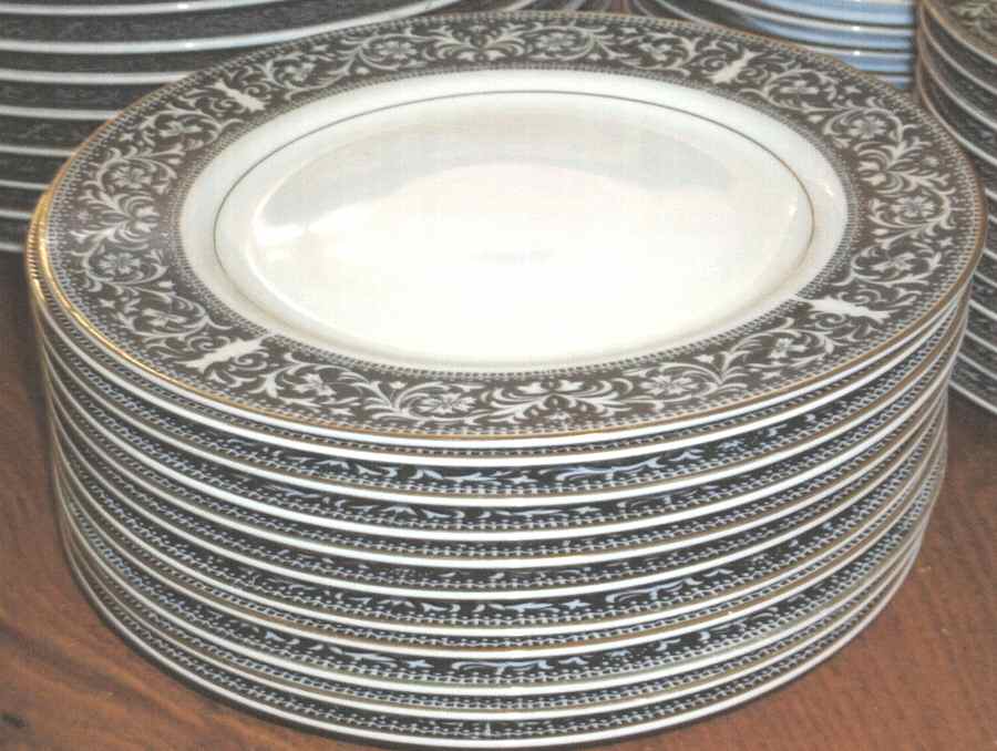 Ascot Dinner Plate by Parkleigh-1