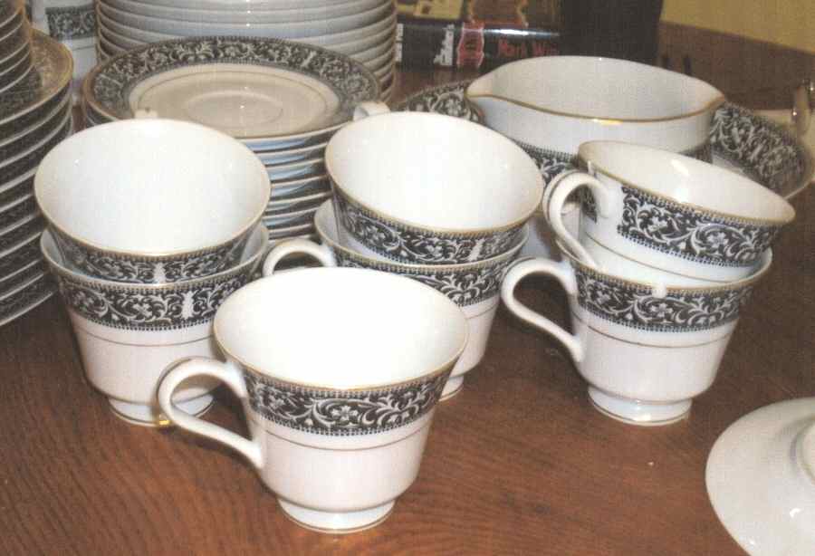 Ascot Footed Cup & Saucer Set by Parkleigh-1