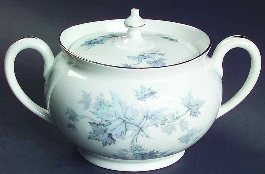 Delise Sugar Bowl & Lid by Porcelaine de Limoges-1