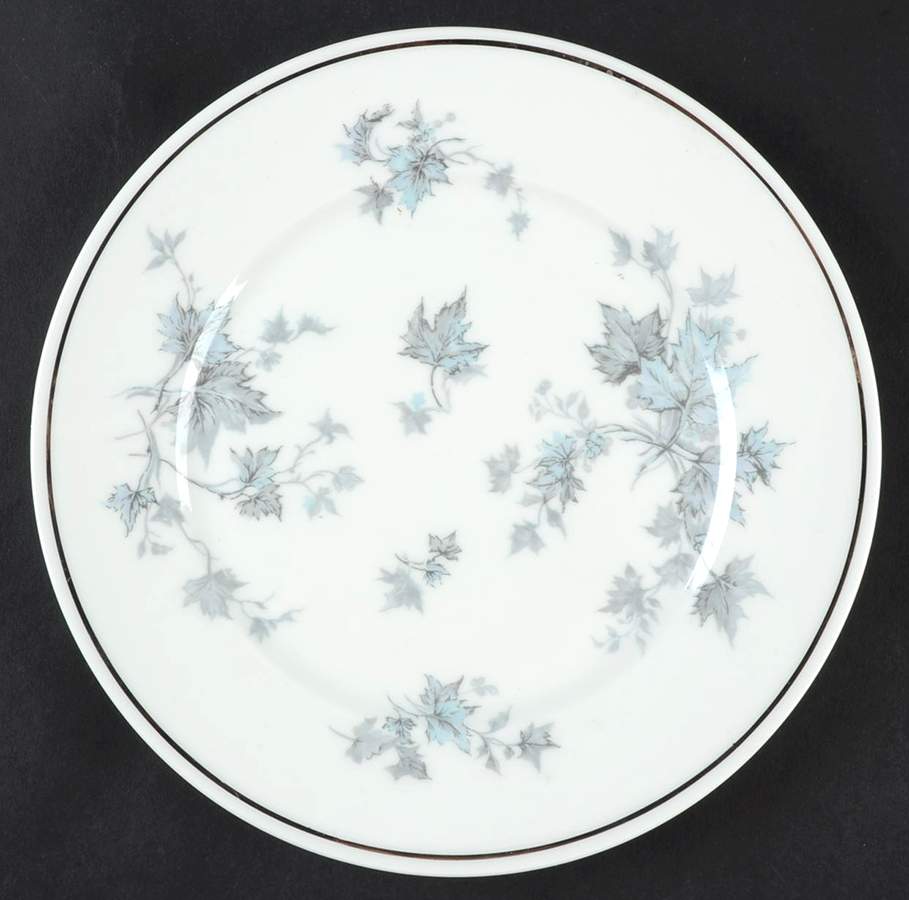 Delise Dessert/Pie Plate by Porcelaine de Limoges-1