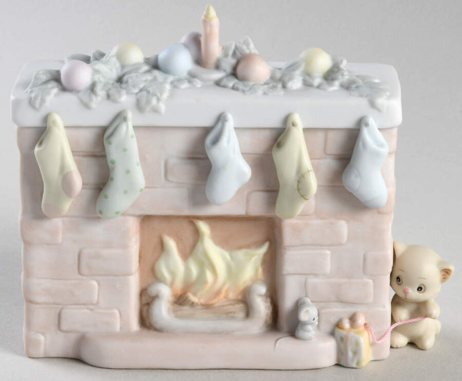 Christmas Fireplace-Family Christmas #7 Flame-Christmas Fireplace - Flame Trademark, No Box by Precious Moments-1