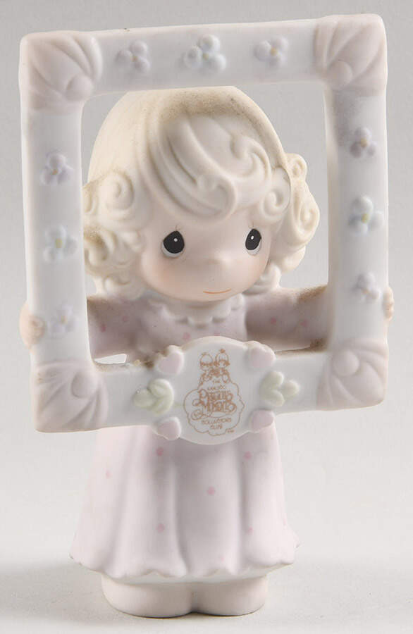 You're As Pretty As A Picture Heart-You're As Pretty As A Picture  - Heart Trademark, No Box by Precious Moments-1