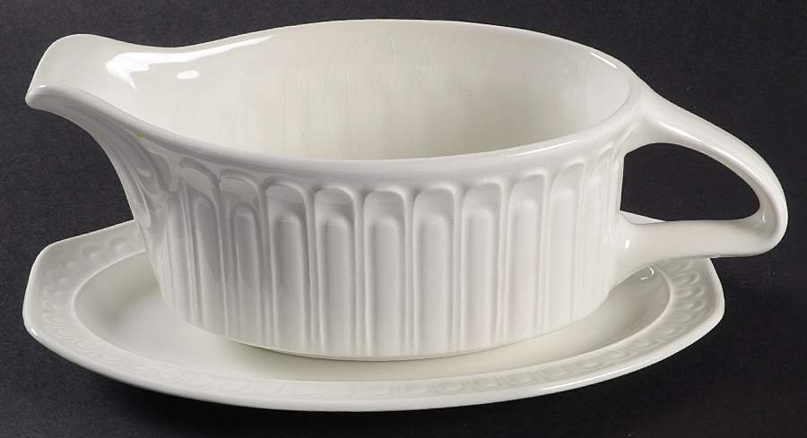 Acanthus Gravy Boat & Underplate by Pontesa-1