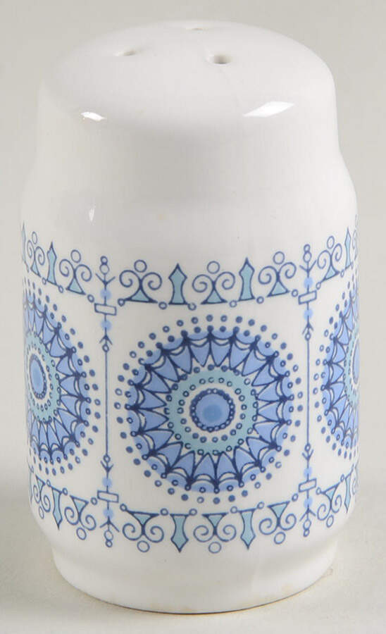 Granada Salt Shaker by Pontesa-1