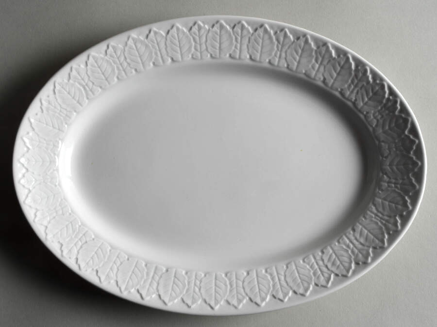 Madrid 12" Oval Serving Platter by Pontesa-1