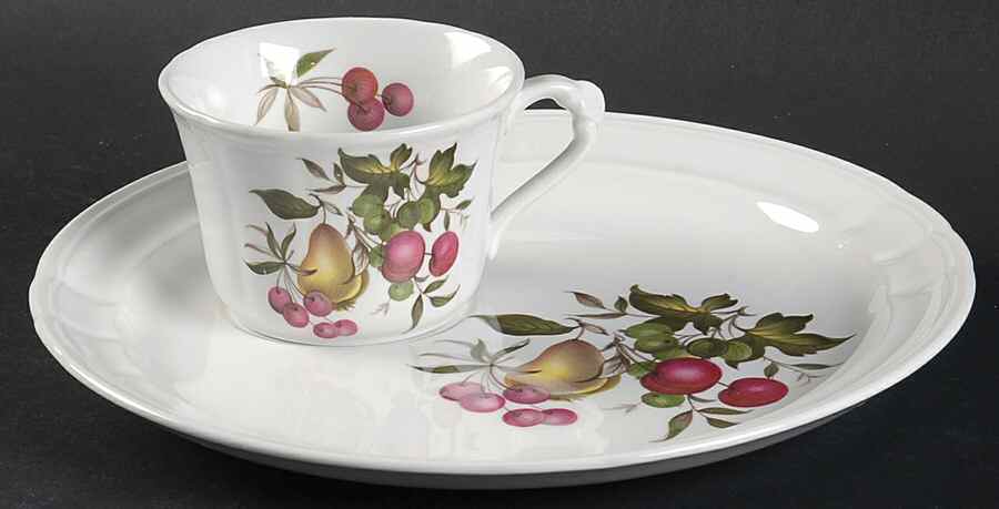 Valencia Snack Plate & Cup Set by Pontesa-1