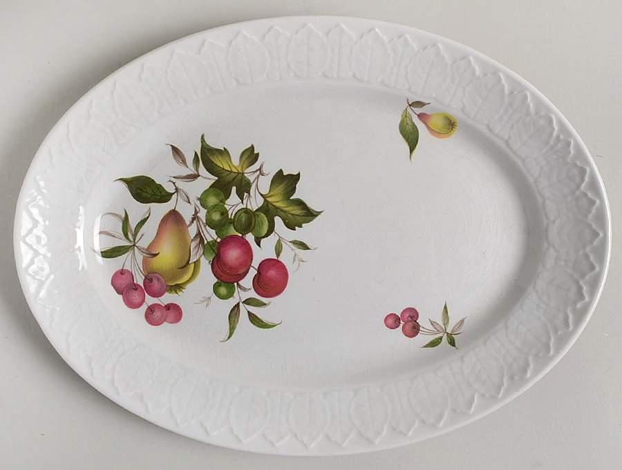 Valencia 12" Oval Serving Platter by Pontesa-1