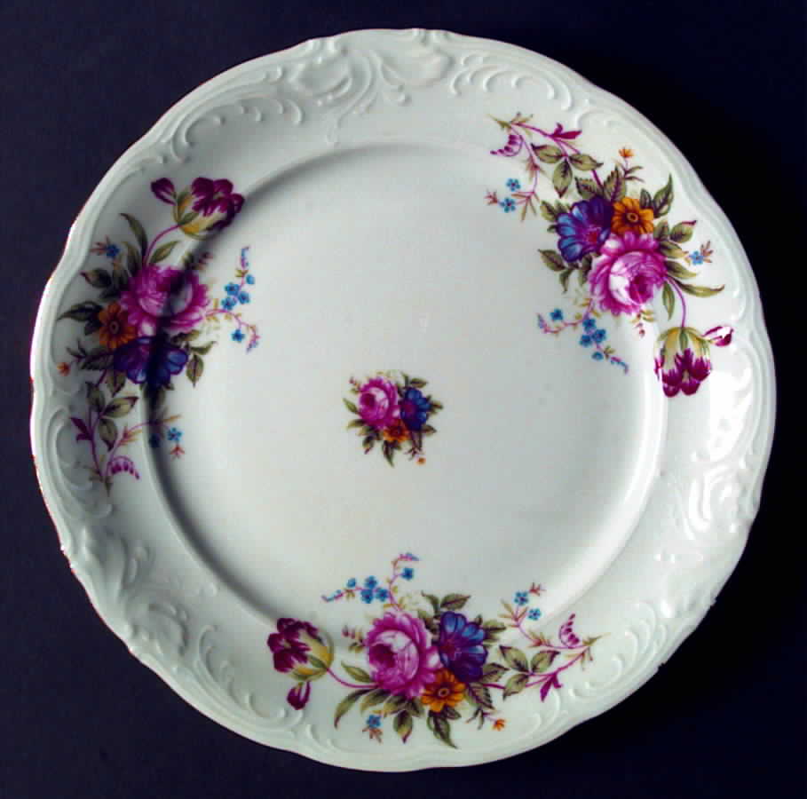 RKT6 Dinner Plate by Royal Kent (Poland)-1