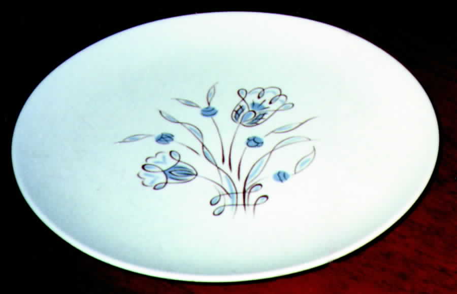 Blue Tulip Dinner Plate by Poole Pottery-1