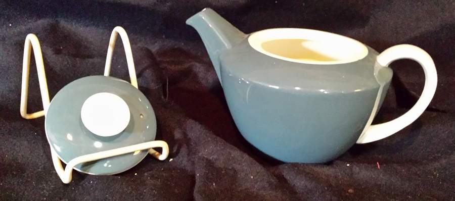 Cameo Teal Teapot & Lid by Poole Pottery-1