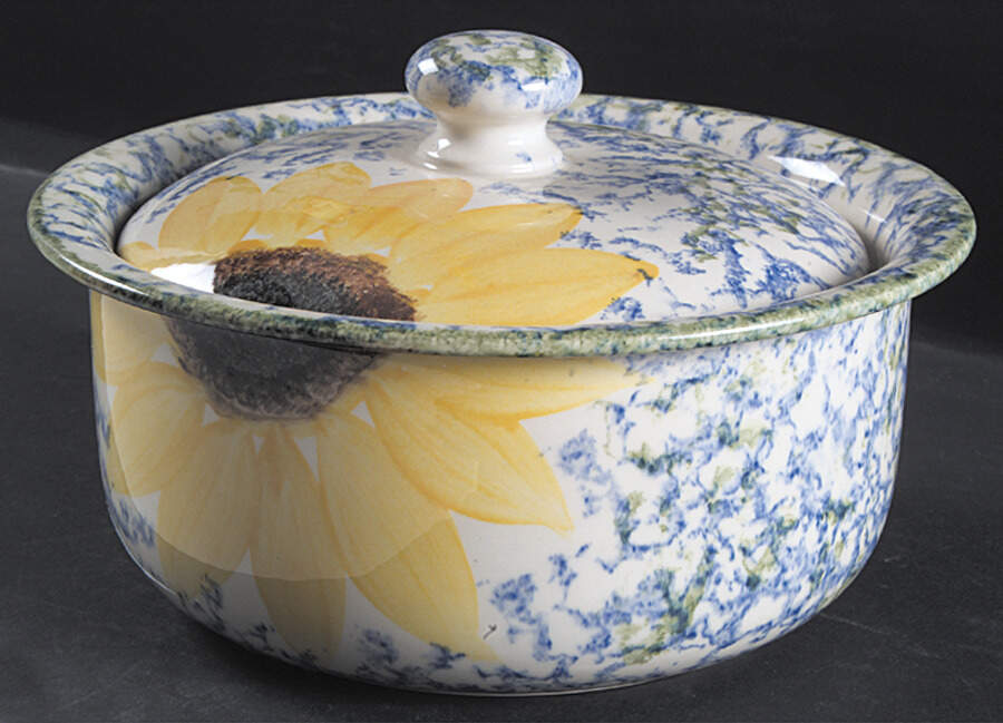 Vincent 1.5 Qt Round Covered Casserole by Poole Pottery-1