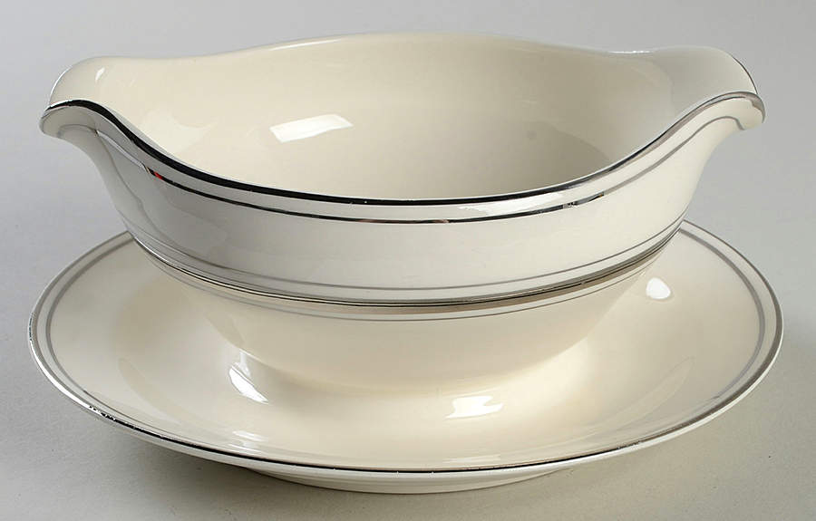 1071 Gravy Boat with Attached Underplate by Pope Gosser-1