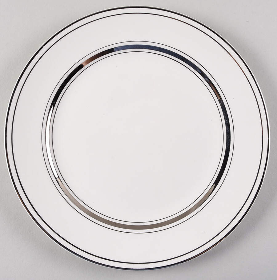 1071 Luncheon Plate by Pope Gosser-1