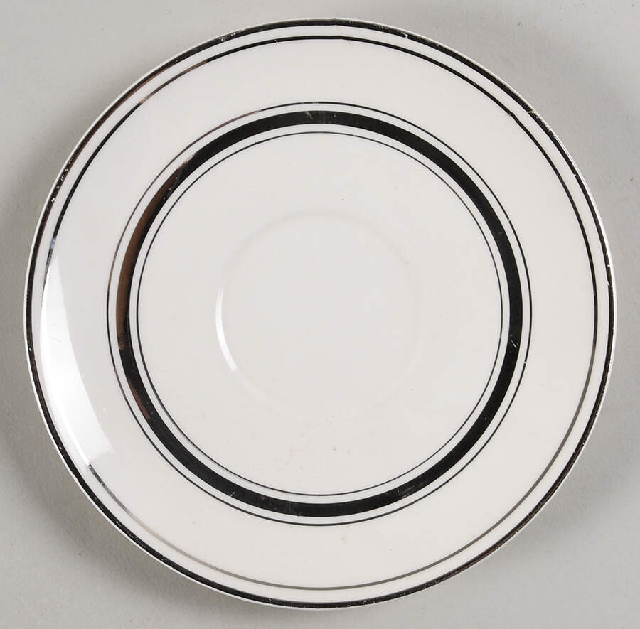 1071 Saucer by Pope Gosser-1