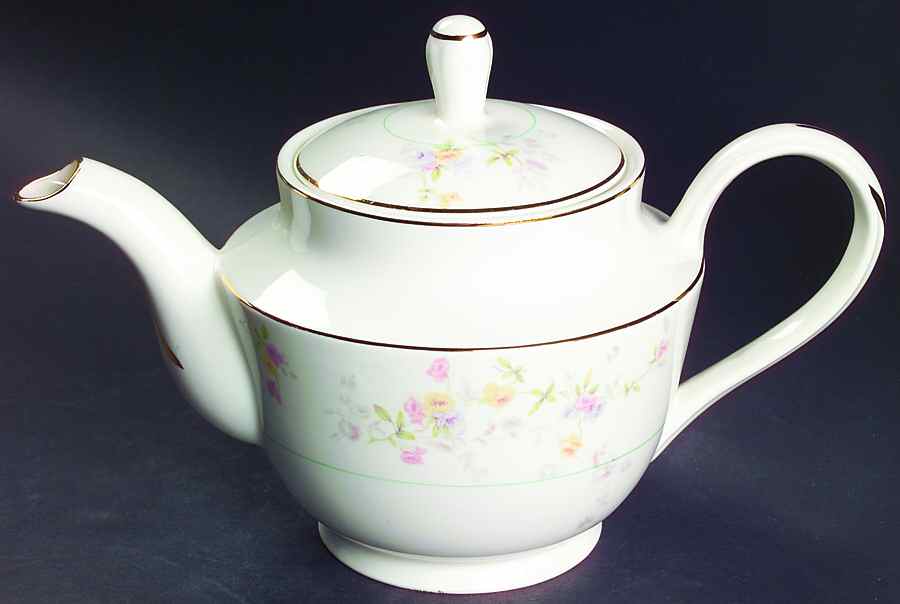 1126 Teapot & Lid by Pope Gosser-1