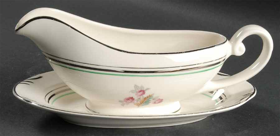 1219 Gravy Boat & Underplate by Pope Gosser-1