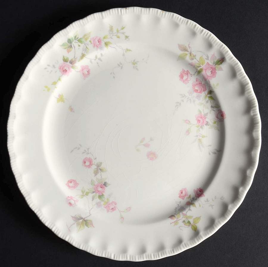 3159 Luncheon Plate by Pope Gosser-1