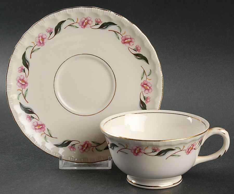 3204 Footed Cup & Saucer Set by Pope Gosser-1