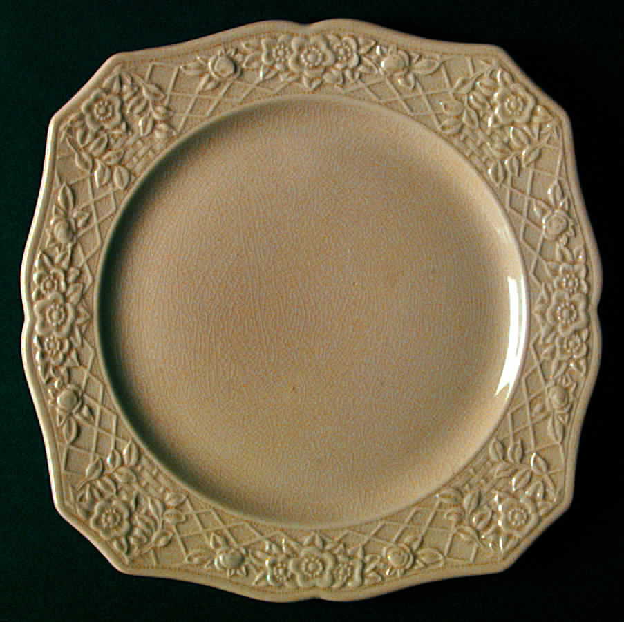 Briar Rose Luncheon Plate by Pope Gosser-1