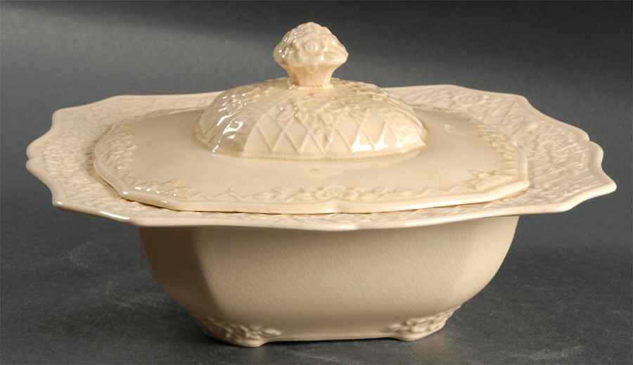 Briar Rose Round Covered Vegetable by Pope Gosser-1