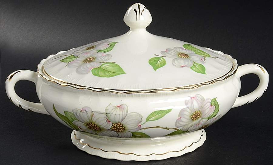Dogwood (Shell Edge) Round Covered Vegetable by Pope Gosser-1
