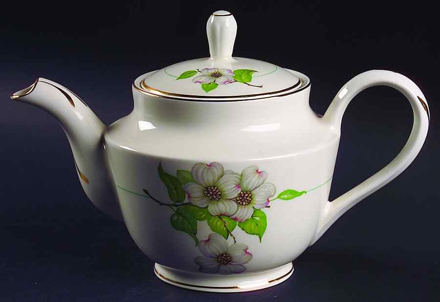 Dogwood (Smooth Edge) Teapot & Lid by Pope Gosser-1
