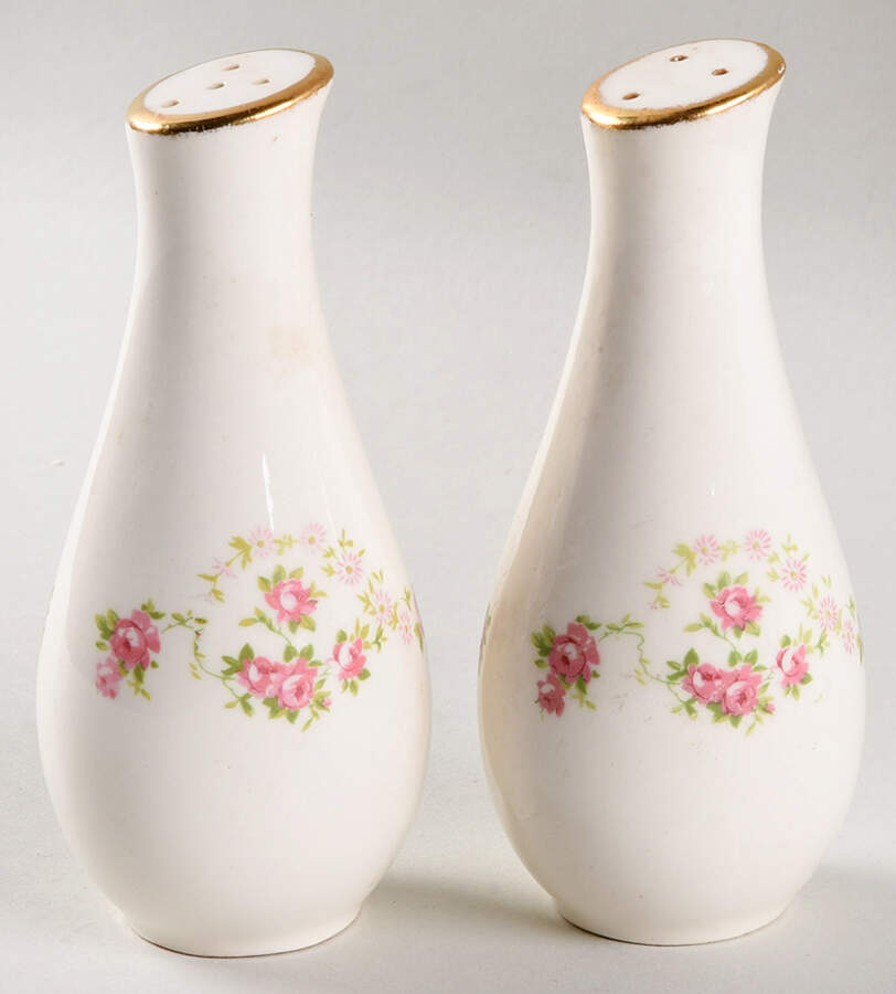Florence (Scalloped Edge) Salt & Pepper Set by Pope Gosser-1