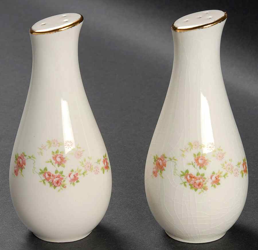 Florence (Smooth Edge) Salt & Pepper Set by Pope Gosser-1