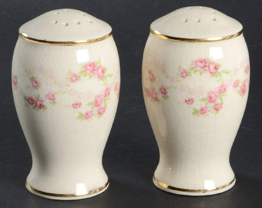 Florence (Scalloped Edge) Salt & Pepper Set by Pope Gosser-1