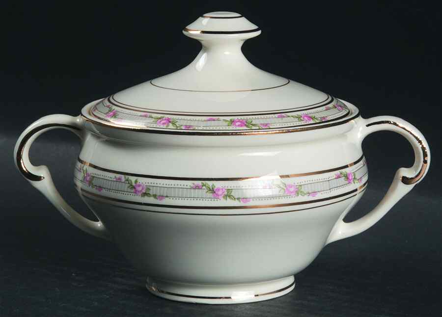 La Belle Sugar Bowl & Lid by Pope Gosser-1