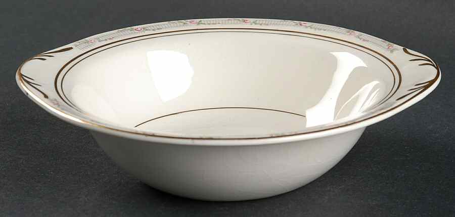 La Belle Lugged Cereal Bowl by Pope Gosser-1