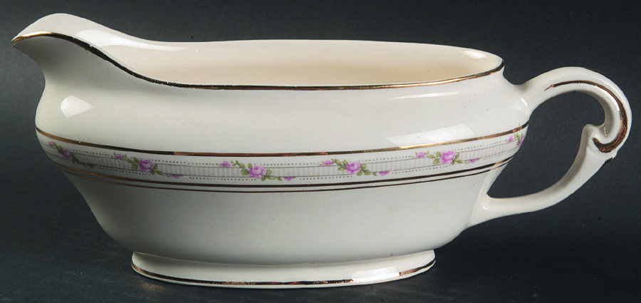 La Belle Gravy Boat by Pope Gosser-1