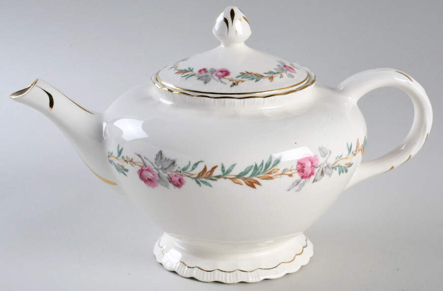 Largo Teapot & Lid by Pope Gosser-1