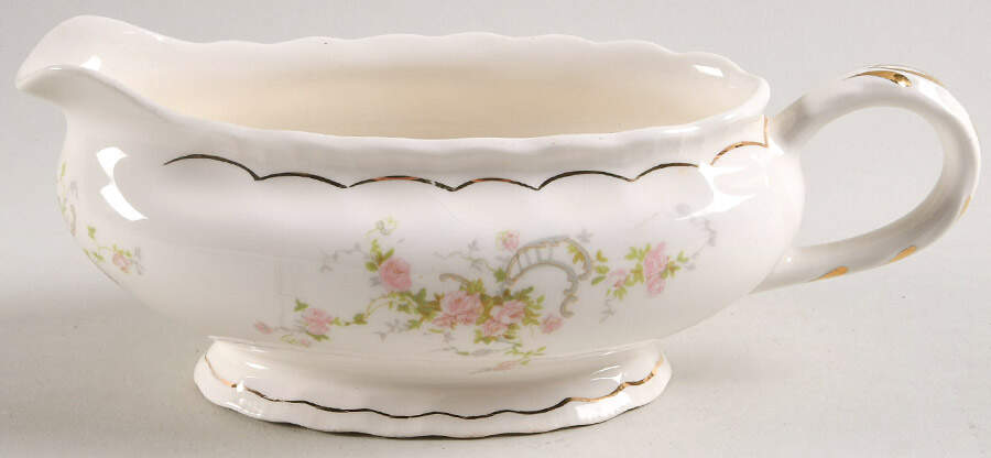 Leon Gravy Boat by Pope Gosser-1