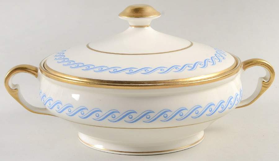 Liberty Blue Round Covered Vegetable by Pope Gosser-1