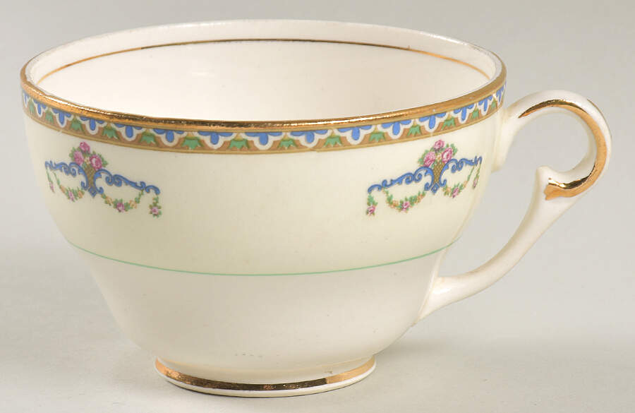 Melrose Footed Cup by Pope Gosser-1