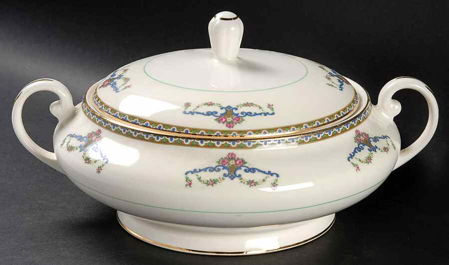 Melrose Round Covered Vegetable by Pope Gosser-1