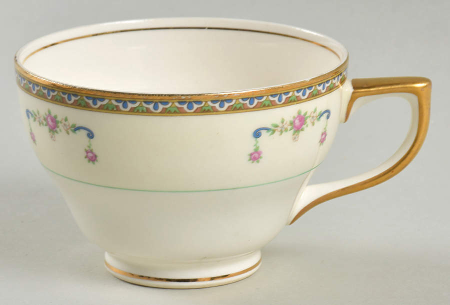 Melrose Footed Cup by Pope Gosser-1