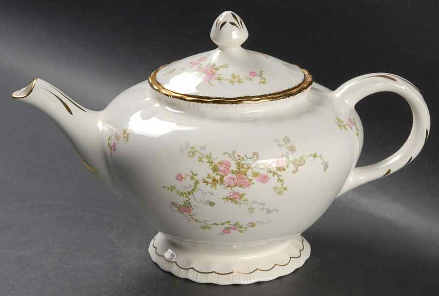 New Princess Teapot & Lid by Pope Gosser-1